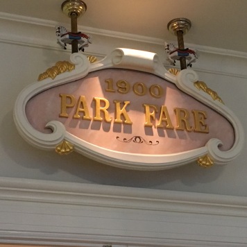 The simple and unobtrusive sign for 1900 Park Fare